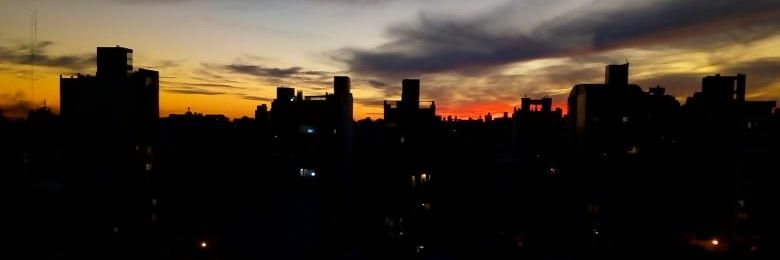 julinob5's profile banner image