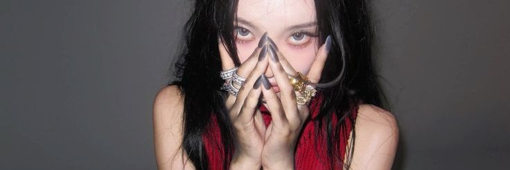 bibi viúva do orange caramel | VIU O SKZ banner