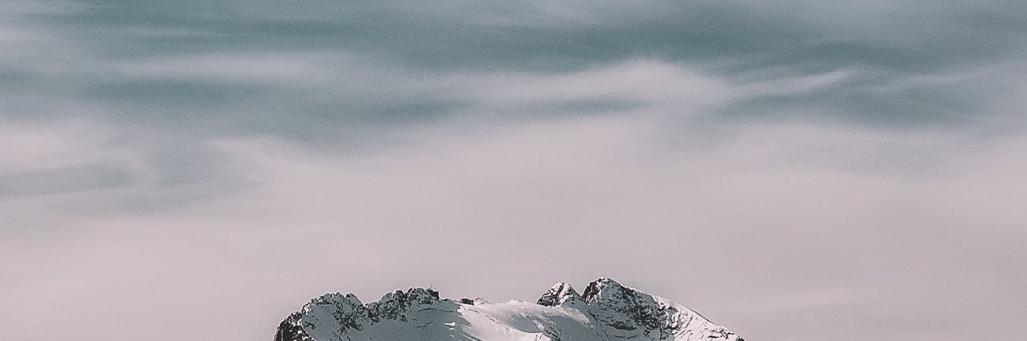 yekoner's profile banner image