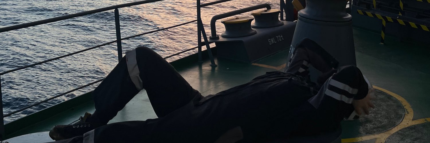 waimyei's profile banner image