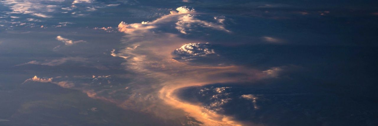 El que olvida banner