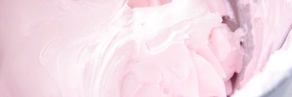 strawiberi Profile Banner