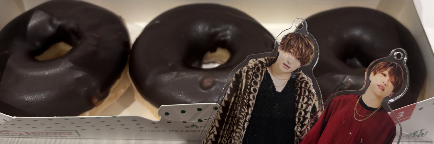 ayay__ayo's profile banner image