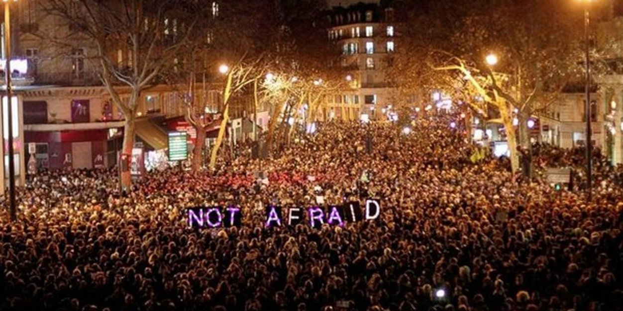 Lurking yr tweets banner