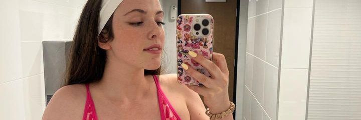 Beckyrose7656's profile banner image
