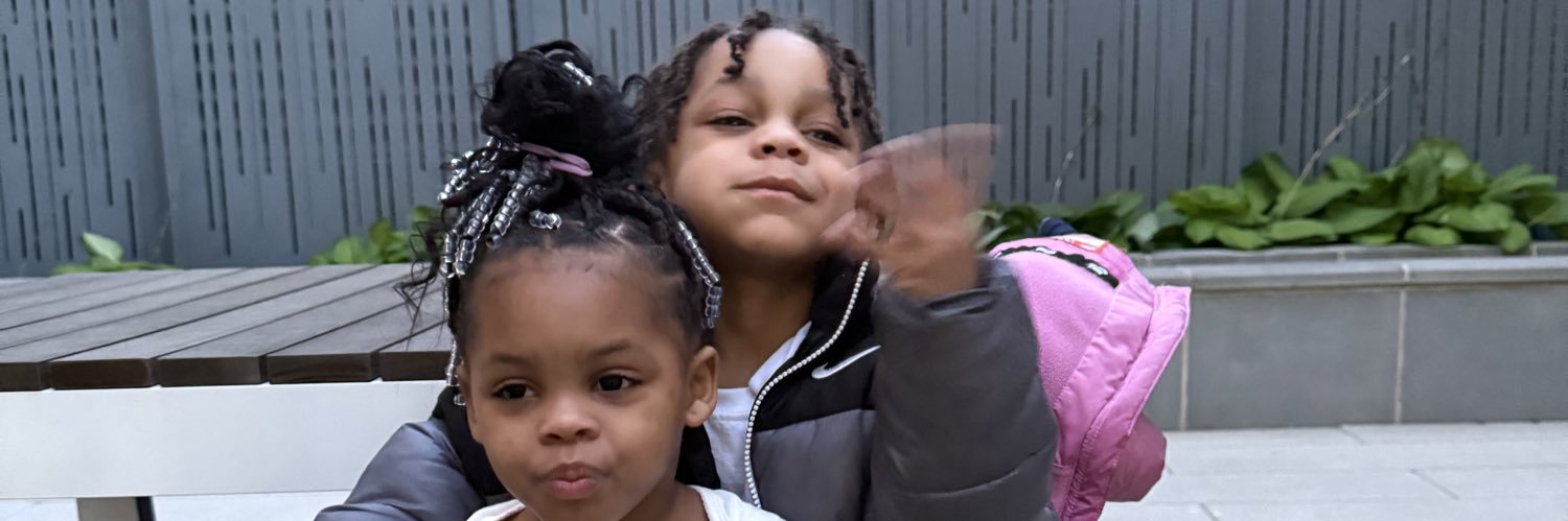 TrayQuanR3800's profile banner image