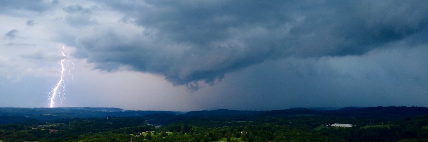 Storm Chaser Jared ☈iley banner
