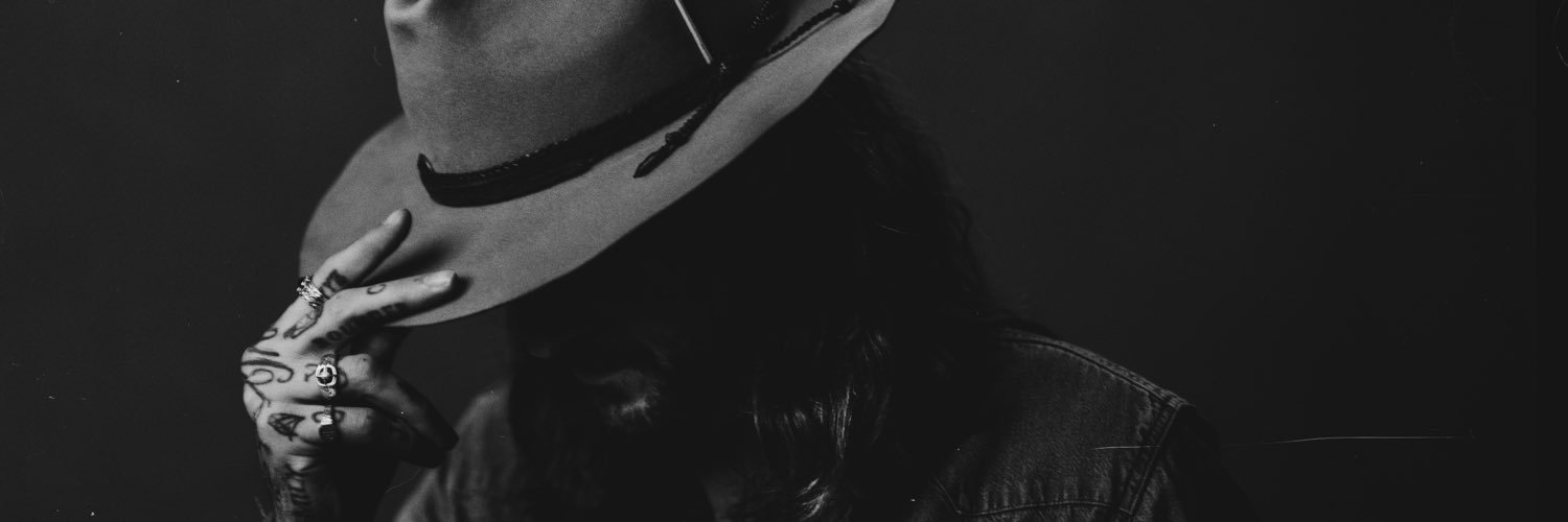 petermckinnon's profile banner image