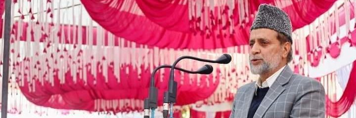 Mian Altaf Sahib Larvi banner
