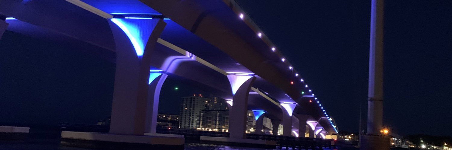 theziggzagg's profile banner image