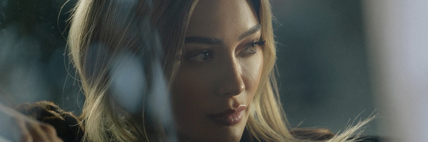 𝑀 banner