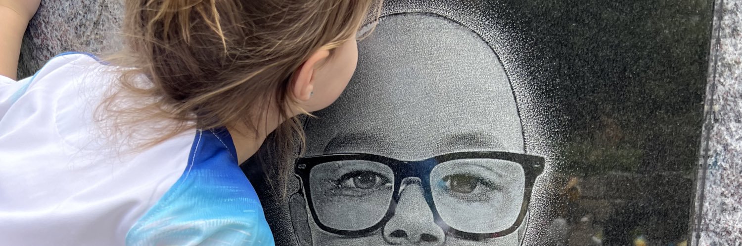 LauraWright__'s profile banner image