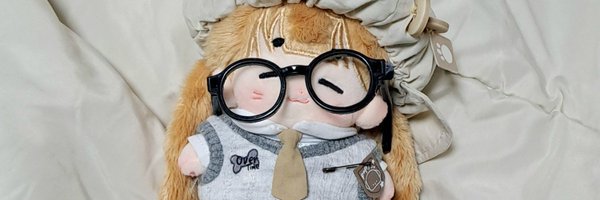 Ann_0LL Profile Banner