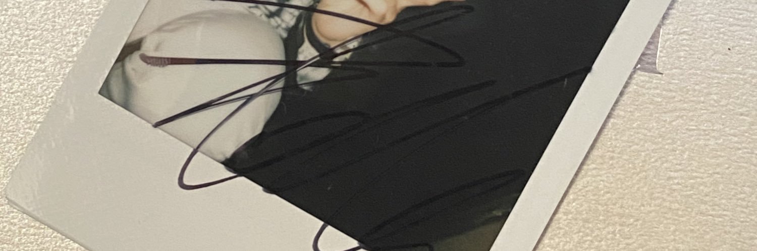 misisi__'s profile banner image