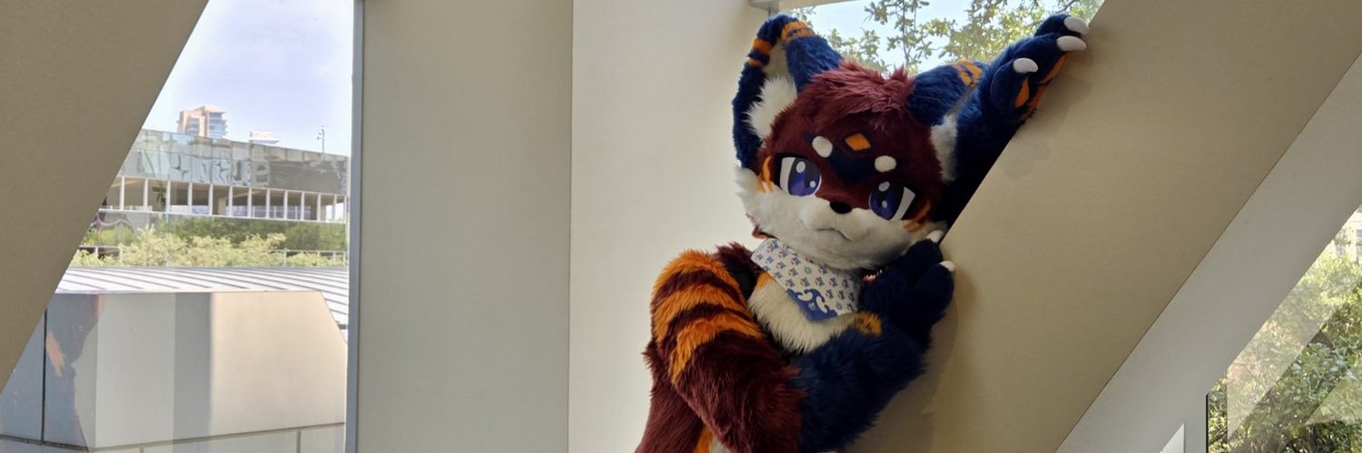 Riku リク 🔜 FWA banner