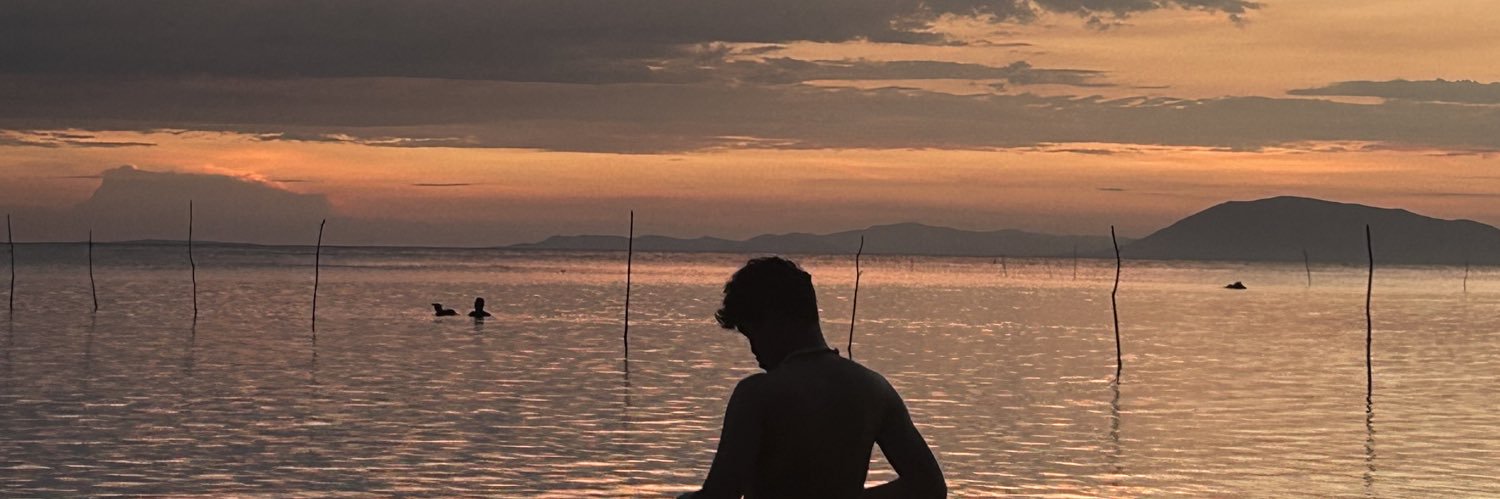 maxifeels_'s profile banner image