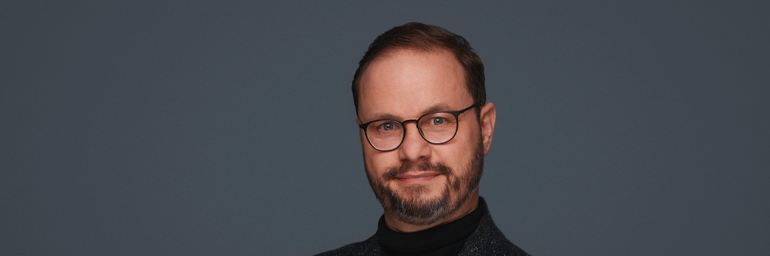 Markus Kompa's banner