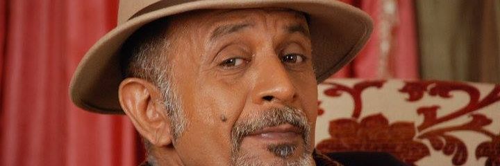 DeepakQazir Kejriwal banner