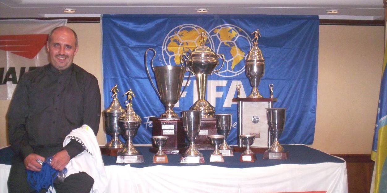 Aｎｉｂａｌ    Ｒｏｂａ banner