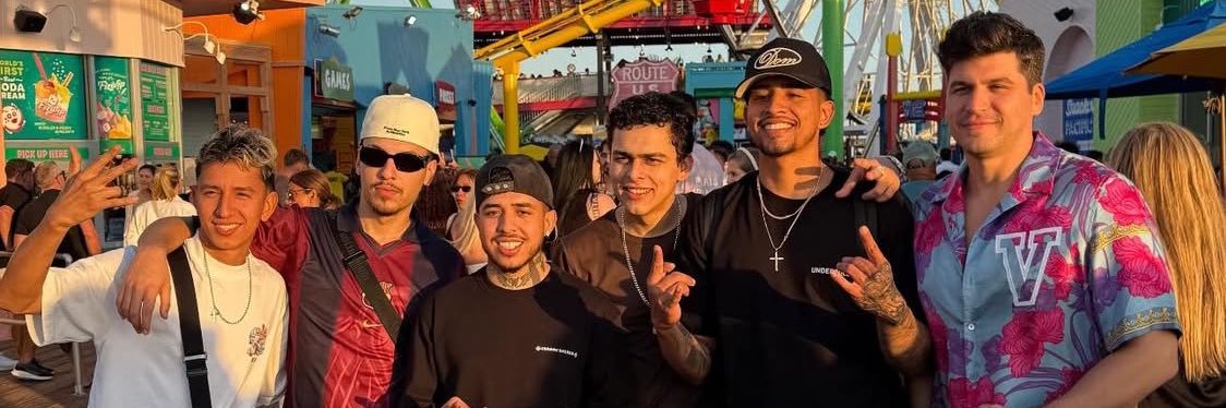 AzulDePorLife's profile banner image