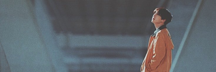 juliane 🐈‍⬛🐰 VAI VER O BTS banner