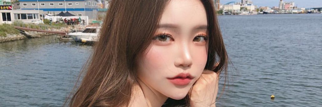AmberMinh93's profile banner image