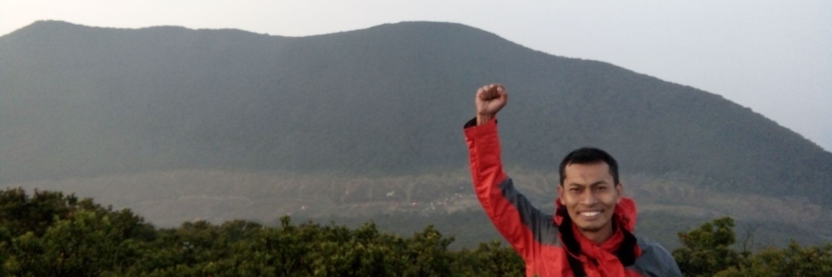 amirfauzi's profile banner image