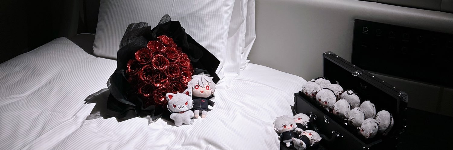 𝑅 banner