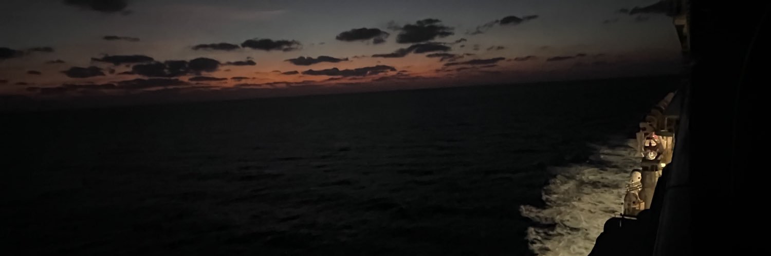 Yos banner