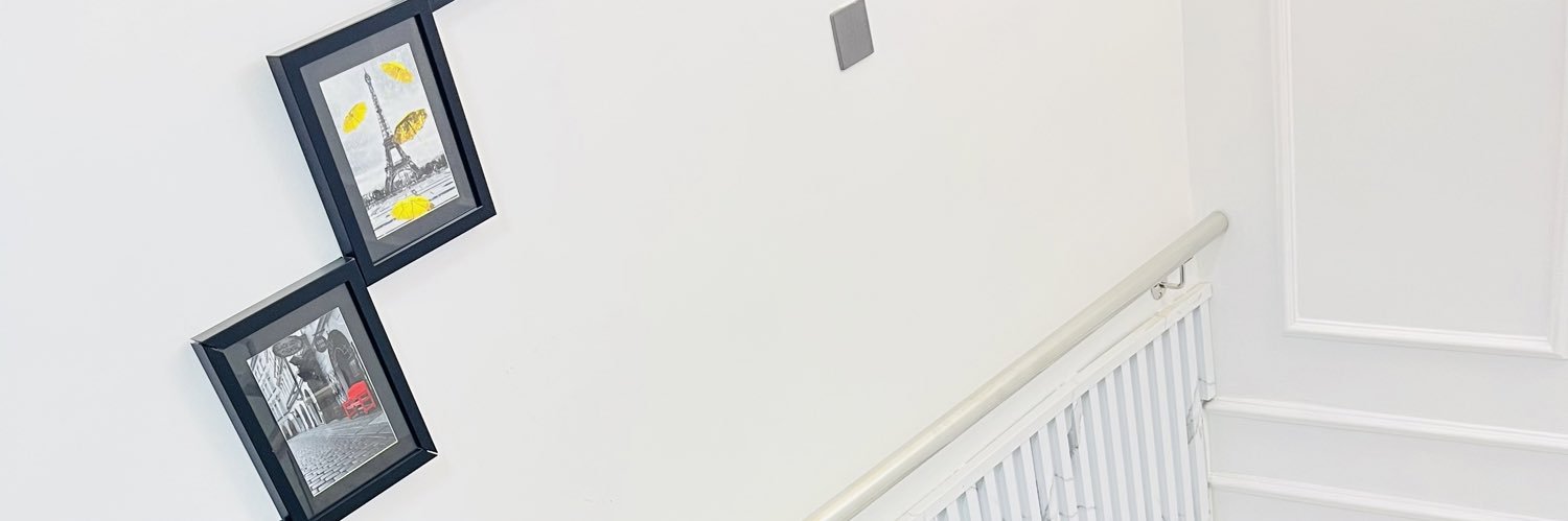 uvonah's profile banner image