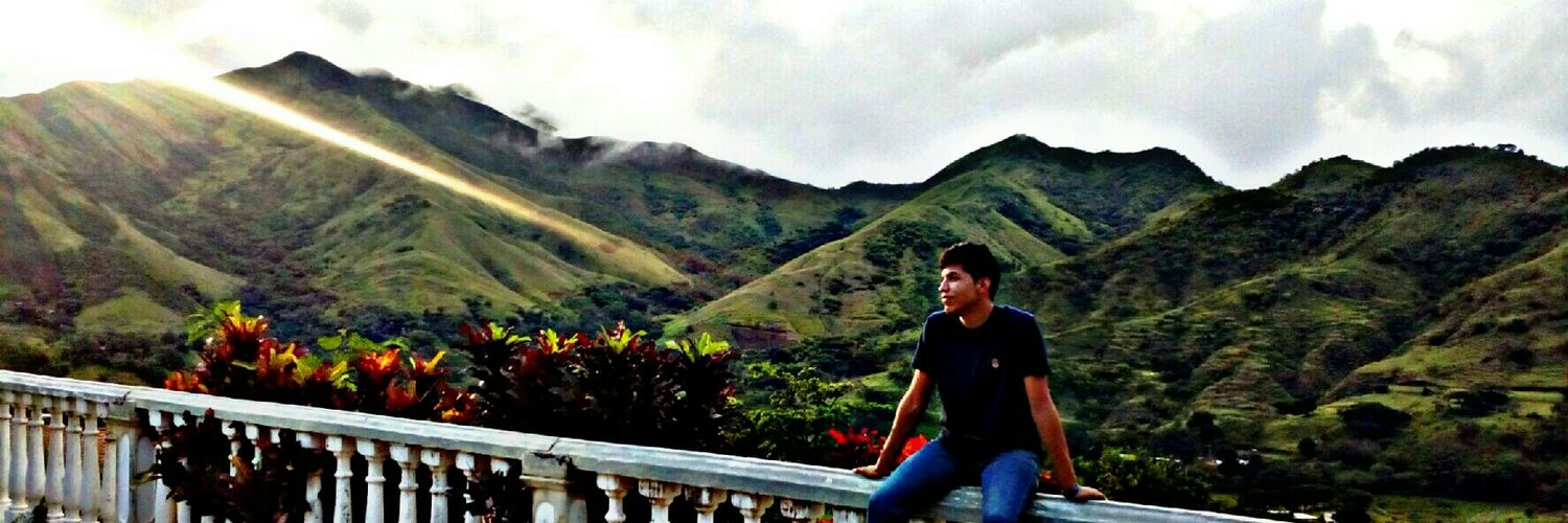 cdavidma7's profile banner image