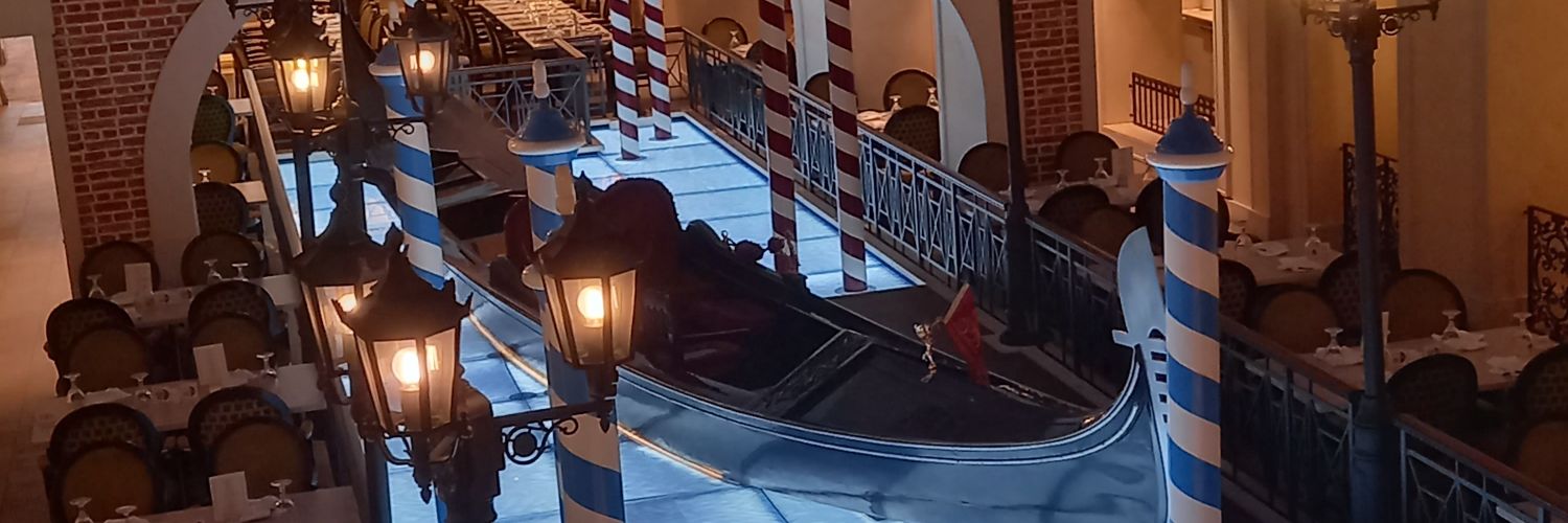 javidum's profile banner image