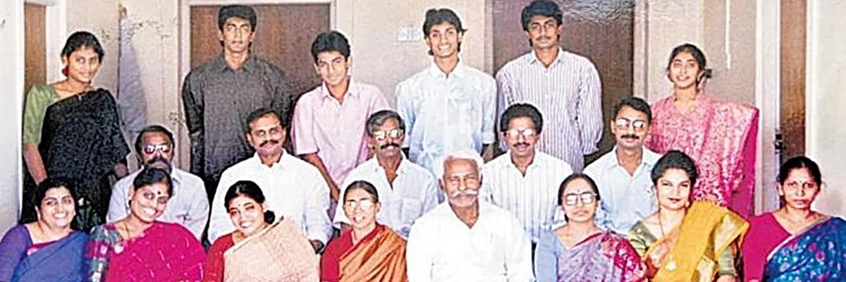 YS Vivekananda Reddy banner