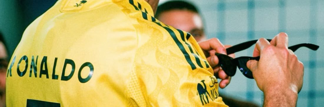 F banner