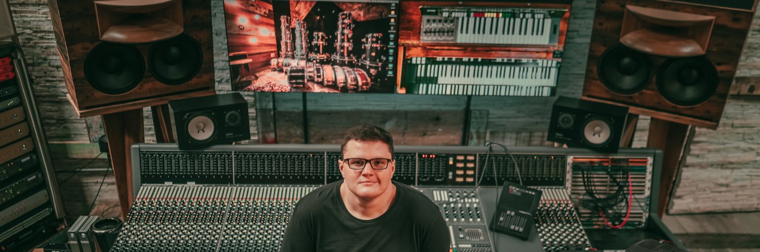 fernandomow's profile banner image