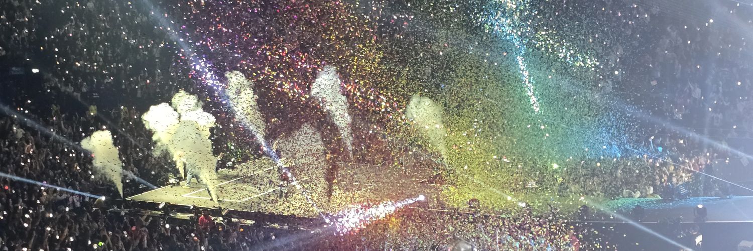 Viki 🧘🏻‍♀️🎵 banner