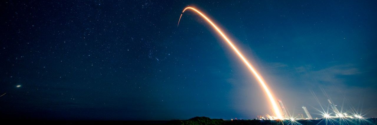 李不凯正在研究 banner