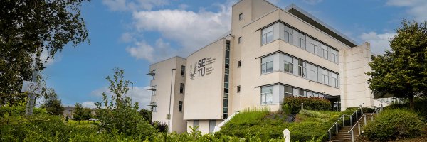 EHabluetzel97 Profile Banner