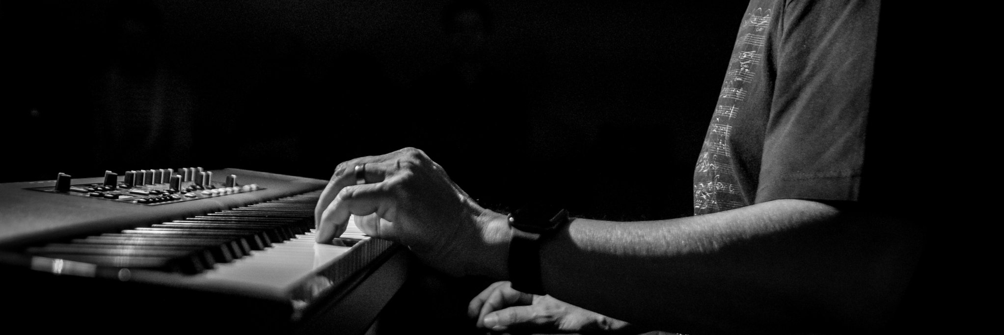 Henri_Roger's profile banner image