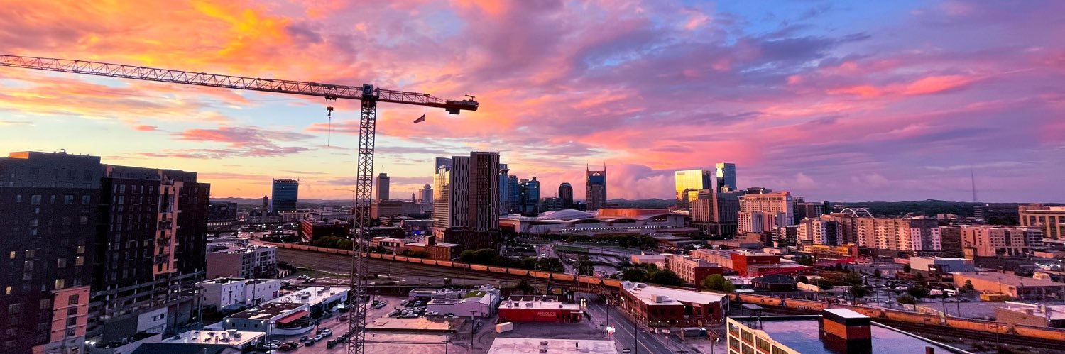 Ali Snider 📸 banner