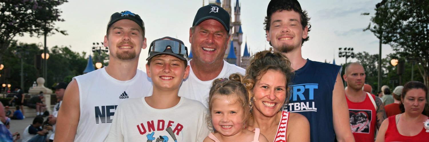 GoodlineC's profile banner image