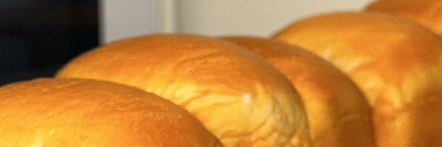 kkmontk's profile banner image