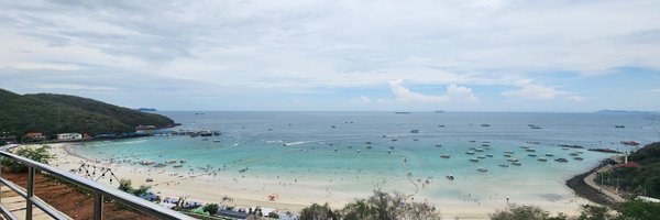 macar0ns_A Profile Banner