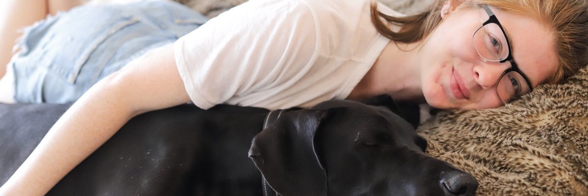 ElleMulenos's profile banner image
