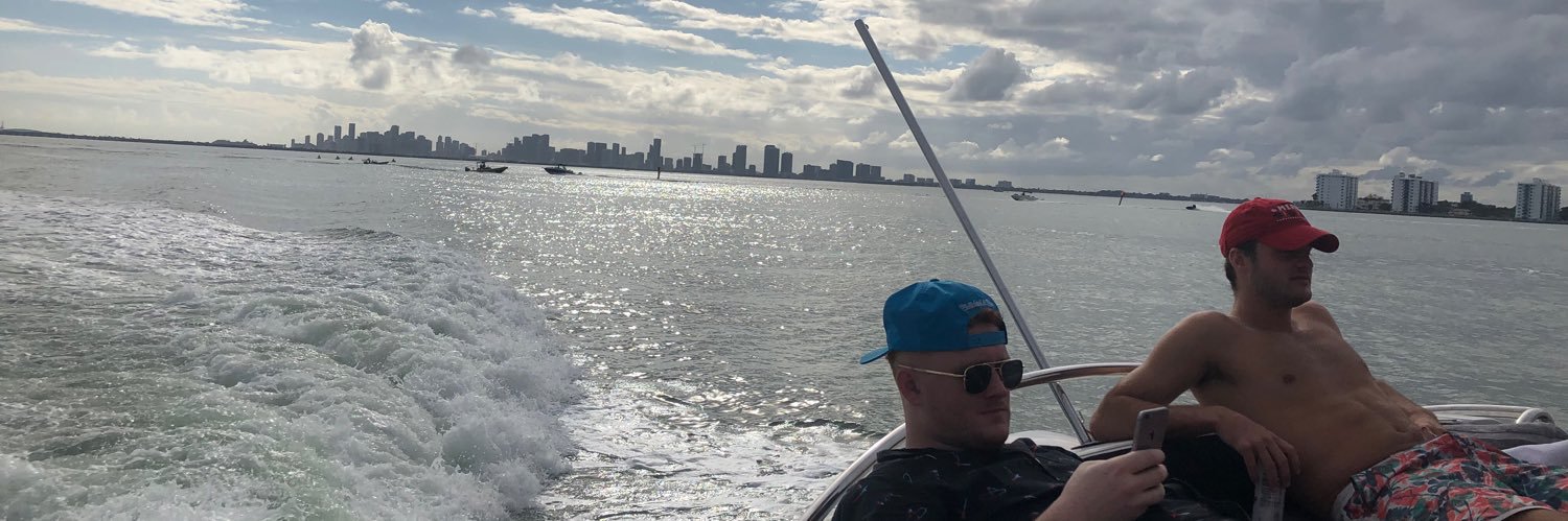 davee____'s profile banner image