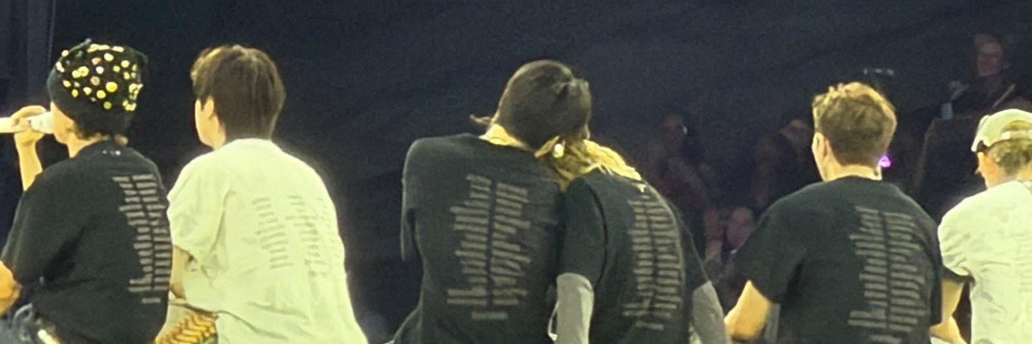 bmttes's profile banner image