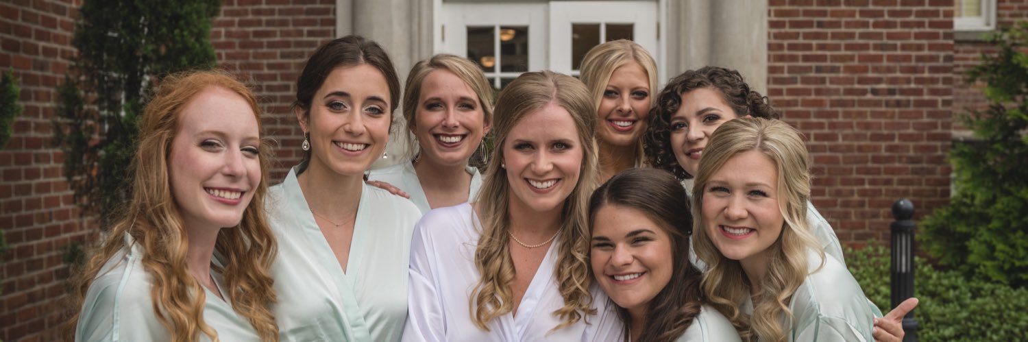 aphuds's profile banner image