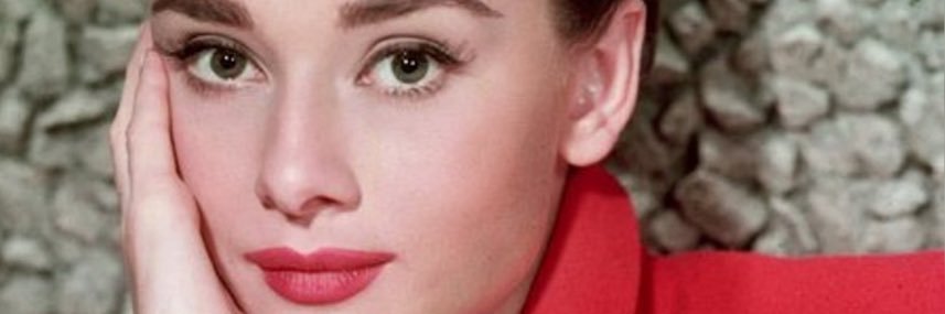 LiV (aka Audrey) ♥️🌹💋💄. banner