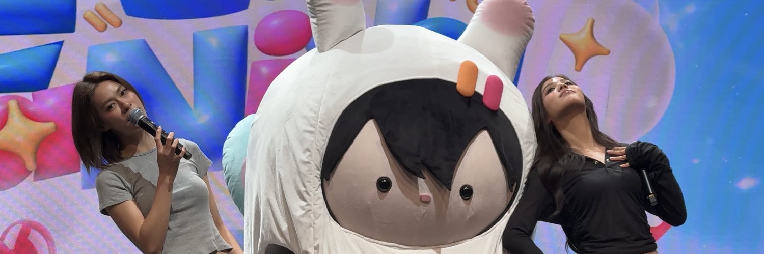 sappheya's profile banner image