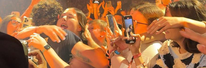 on tour ★🪩 banner